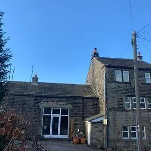 barn-cottage-12-oldfield-near-honley-holmfirth-hd9-6rl-1.yorkshirehotels.net/